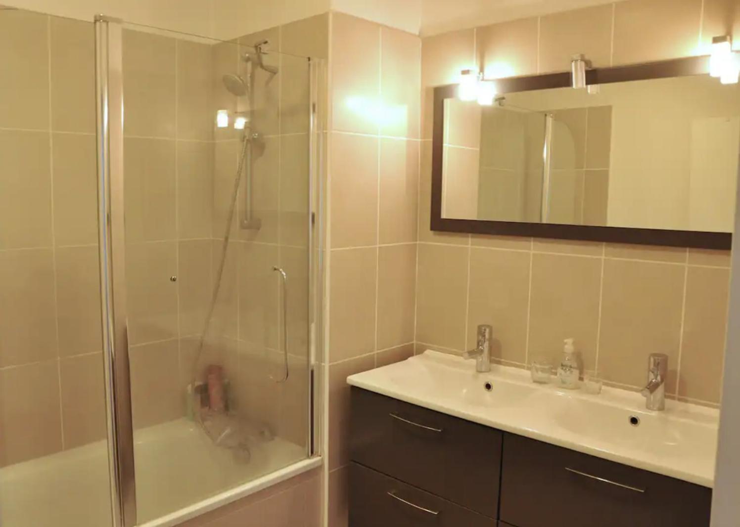 Le Vendome - Shared Appartment Lyon Eksteriør bilde